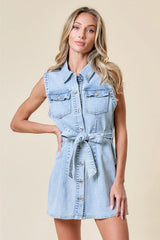 Donna Sleeveless Light Wash Denim Mini Dress