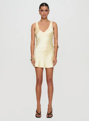 Kingslie Low Back Mini Dress Baby Yellow Petite